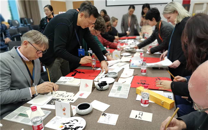 國(guó)際設(shè)計(jì)學(xué)院赴歐洲藝術(shù)院校聯(lián)盟領(lǐng)導(dǎo)人峰會(huì)，共促文化藝術(shù)交流新篇章